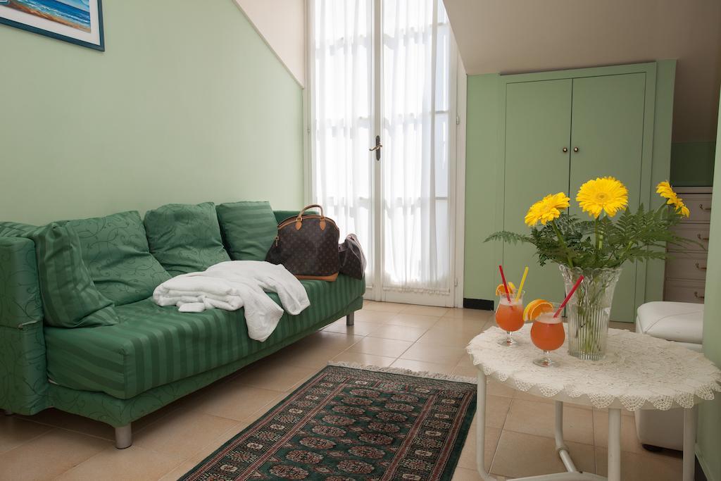 Hotel Splendid Mare Laigueglia Extérieur photo