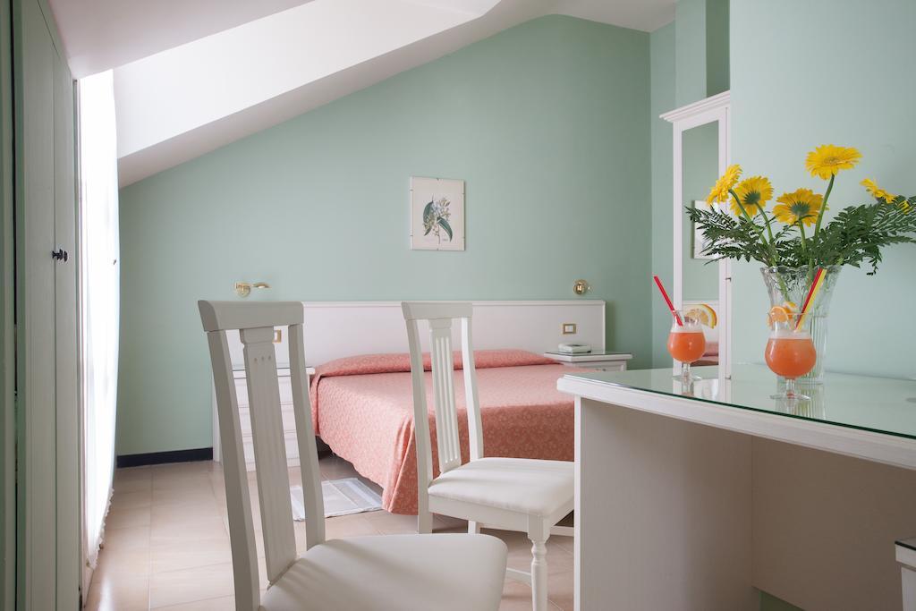 Hotel Splendid Mare Laigueglia Extérieur photo